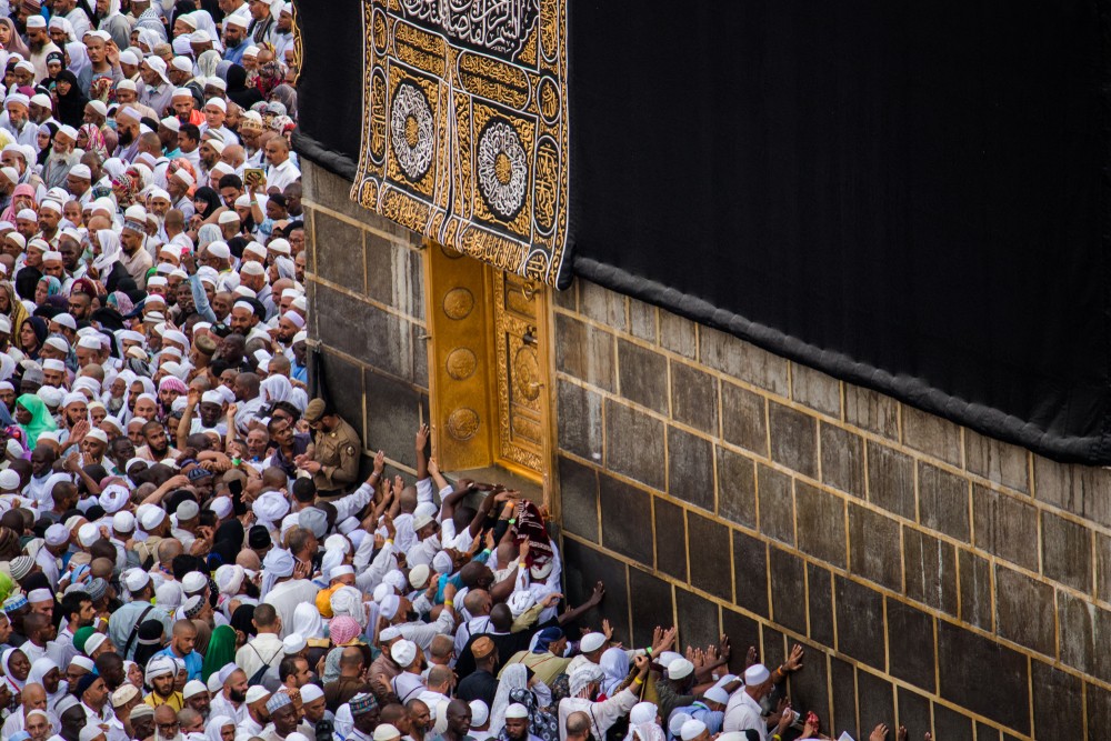 منزلة الطاعة والعبادة في مكة